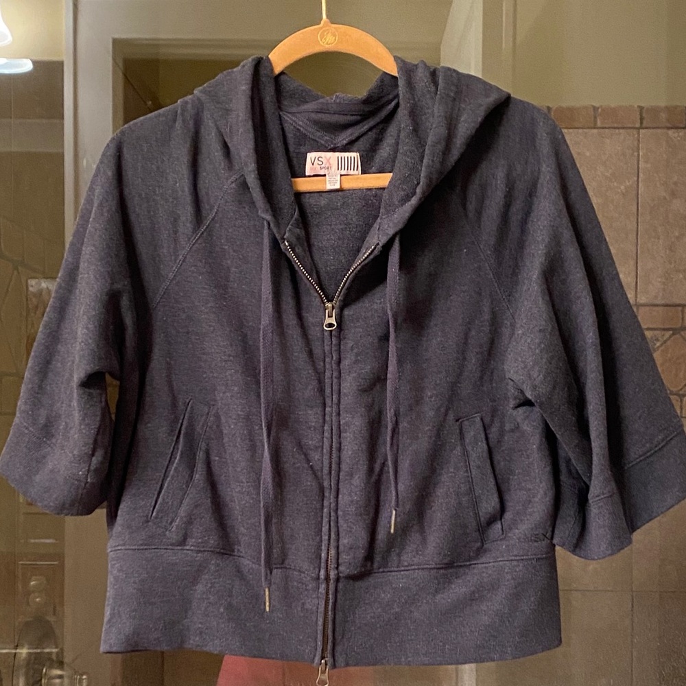 V I C T O R I A ‘ S   S E C R E T